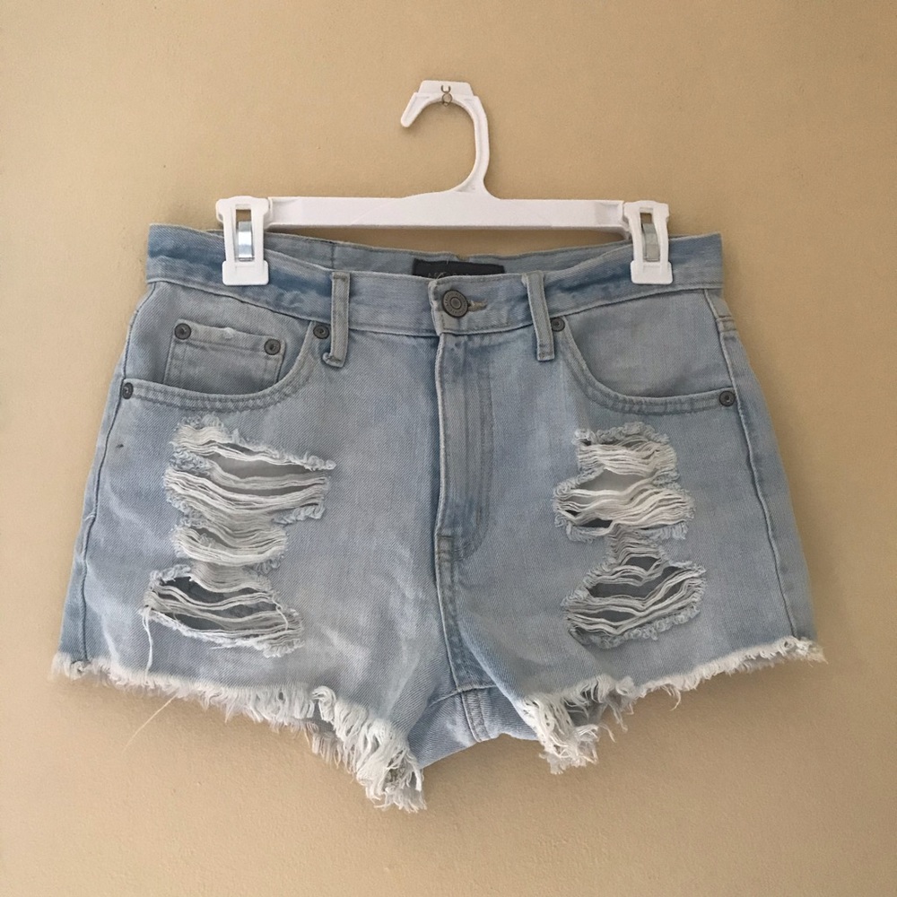 SOLD ON MERC @sampolowski